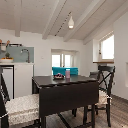 Apartments&rooms Hey